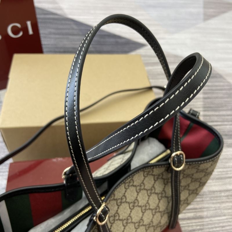 Gvc*1 tote bags